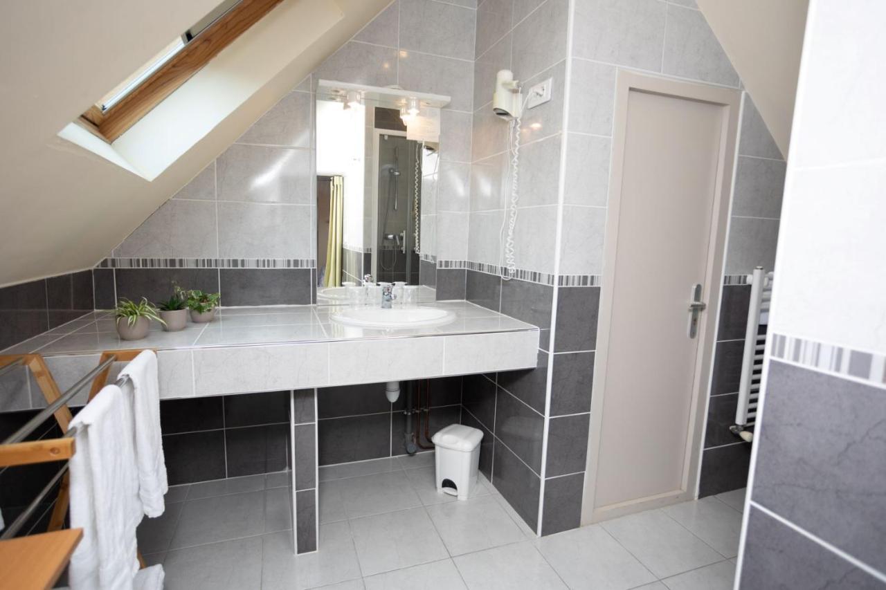 Le Carnot Hotel