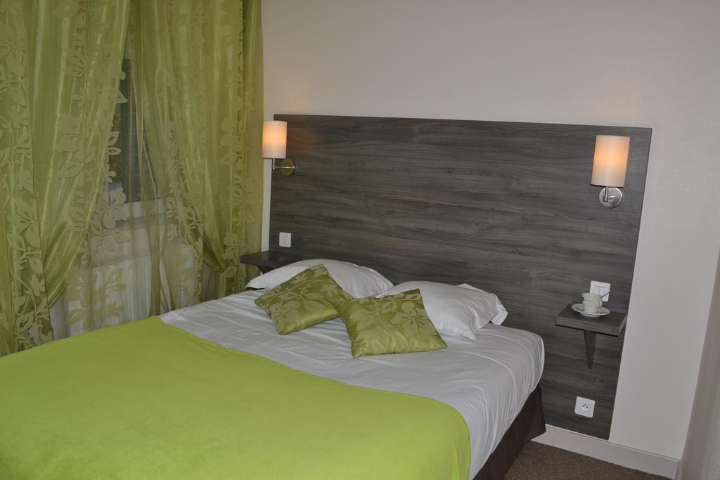 Le Carnot Hotel